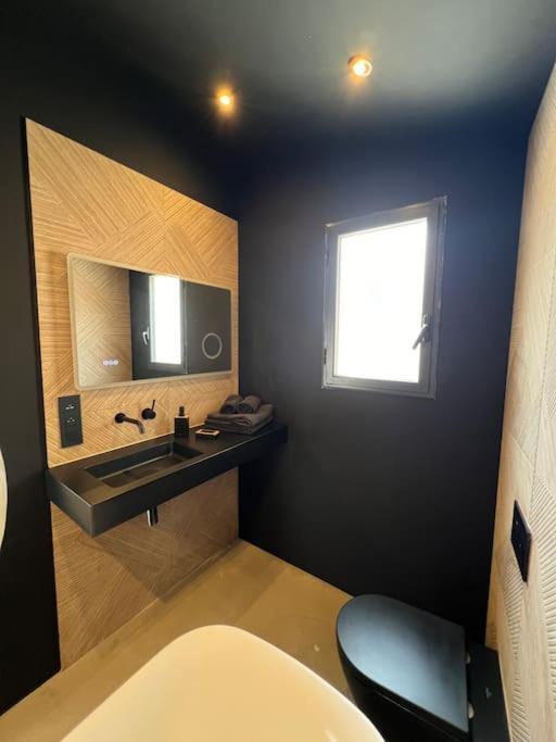 Le Charme Des Bois Apartment Ales Bagian luar foto